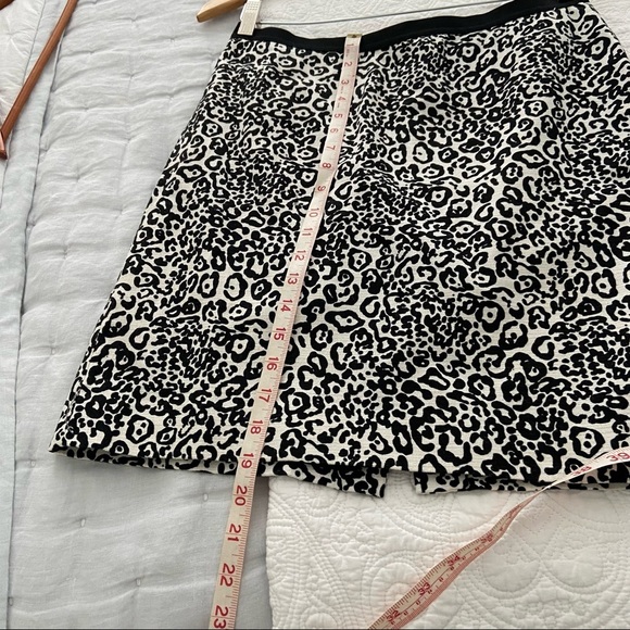 Ann Taylor leopard print pencil skirt 8 P - Picture 5 of 13